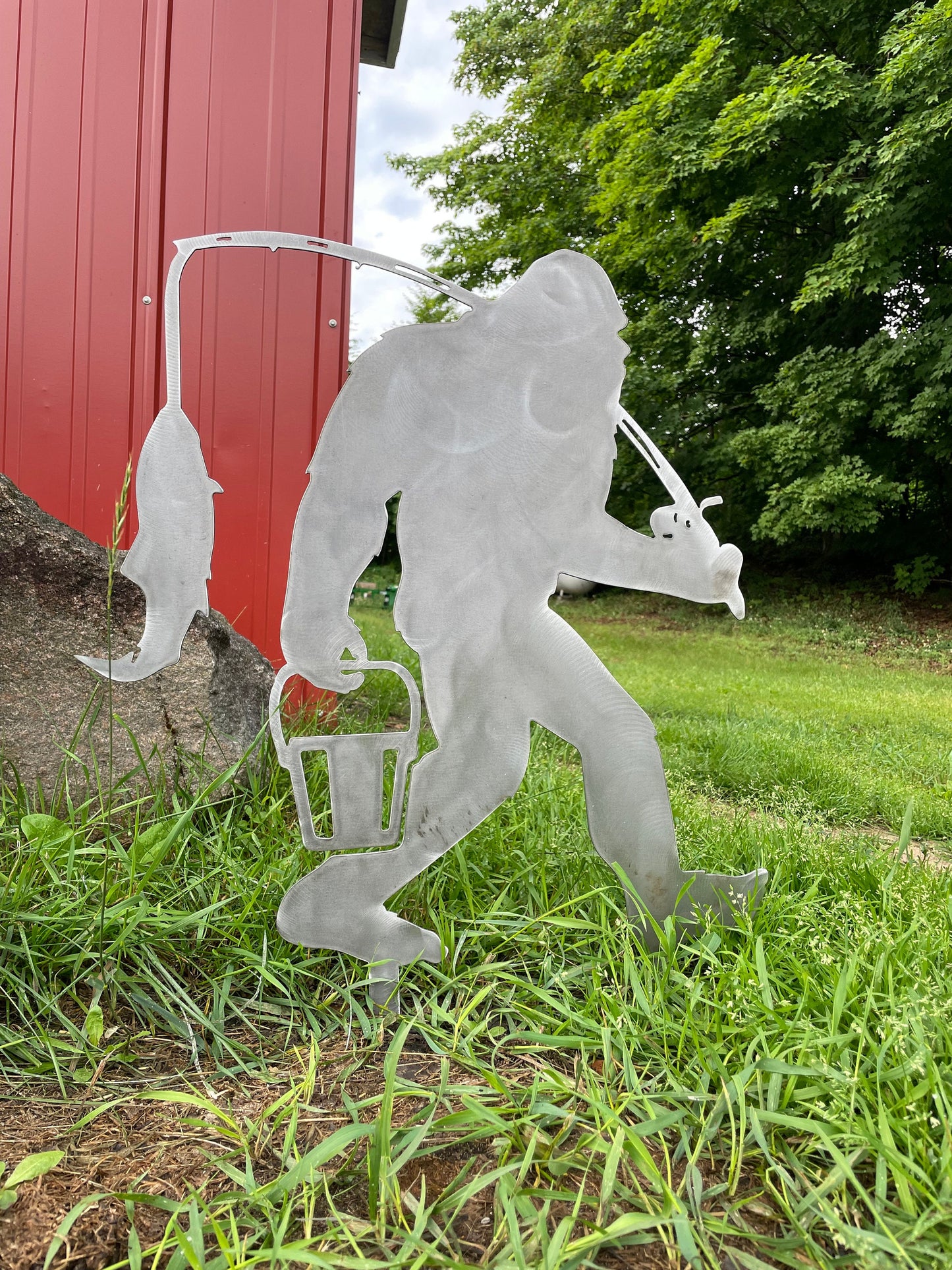 Metal Bigfoot Lawn Ornament: Sasquatch Yard Sign with Stakes