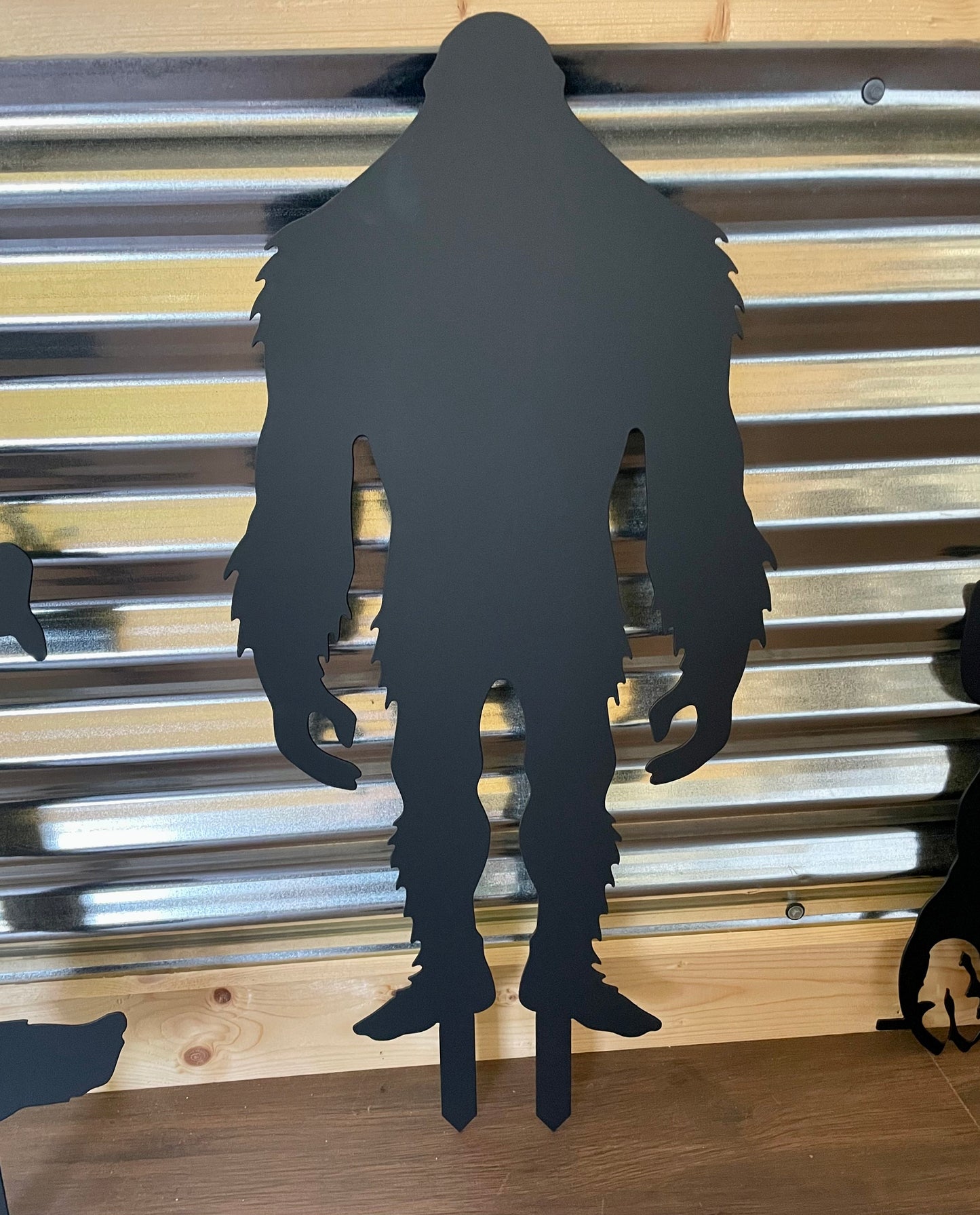 Metal Bigfoot Lawn Ornament: Sasquatch Yard Sign with Stakes