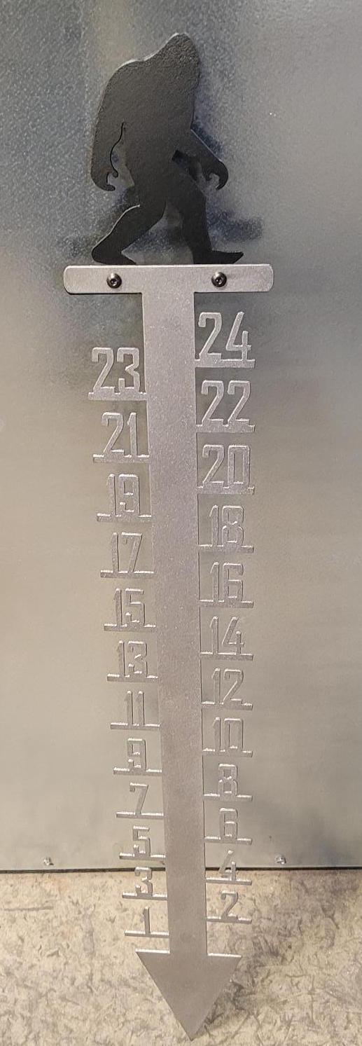 Bigfoot Snow Measuring Gauge: Powder Coated Steel, 24-36 Inch